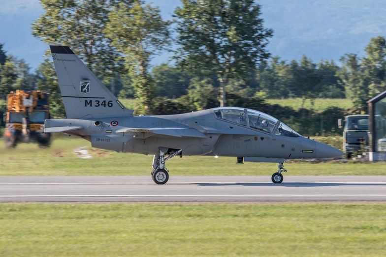 Master to włoska nazwa samolotów typu M-346. Wśród pilotów i personelu technicznego polska wersja nieoficjalnie nazywana jest Bielikiem