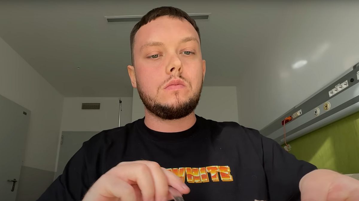 Książulo zrecenzował szpitalne jedzenie