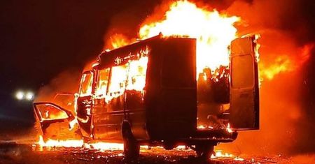 Bus koszykarek spłonął doszczętnie. Jedna osoba nie żyje [WIDEO]