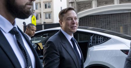Musk w Twitterze zwolnił prawie wszystkich. Sytuacja w firmie jak "płonący śmietnik"?