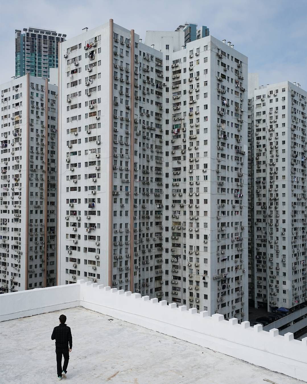Fotograf ujął przerażająco szybki rozwój Hongkongu. Betonowa dżungla wciąż rośnie