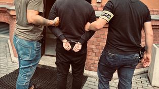 Wynajęli lawety warte blisko milion złotych i ich nie oddali. Policjanci zatrzymali trzech mężczyzn