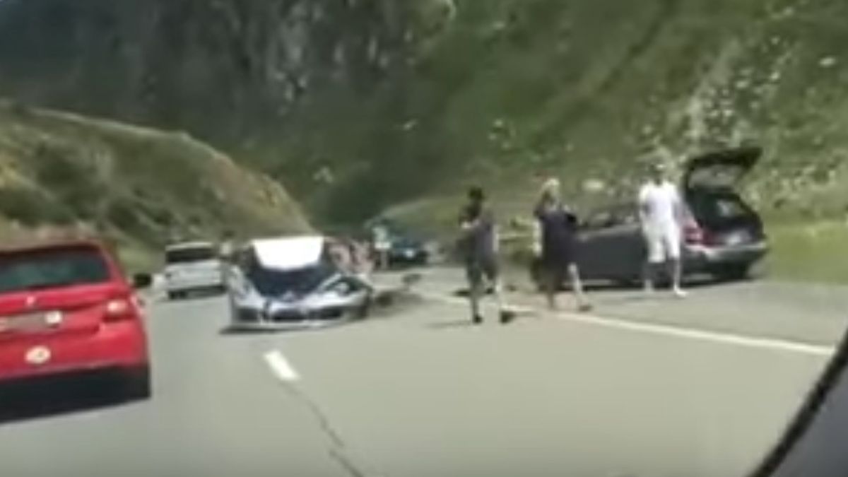 bugatti porsche wypadek miliony euro pieniadze