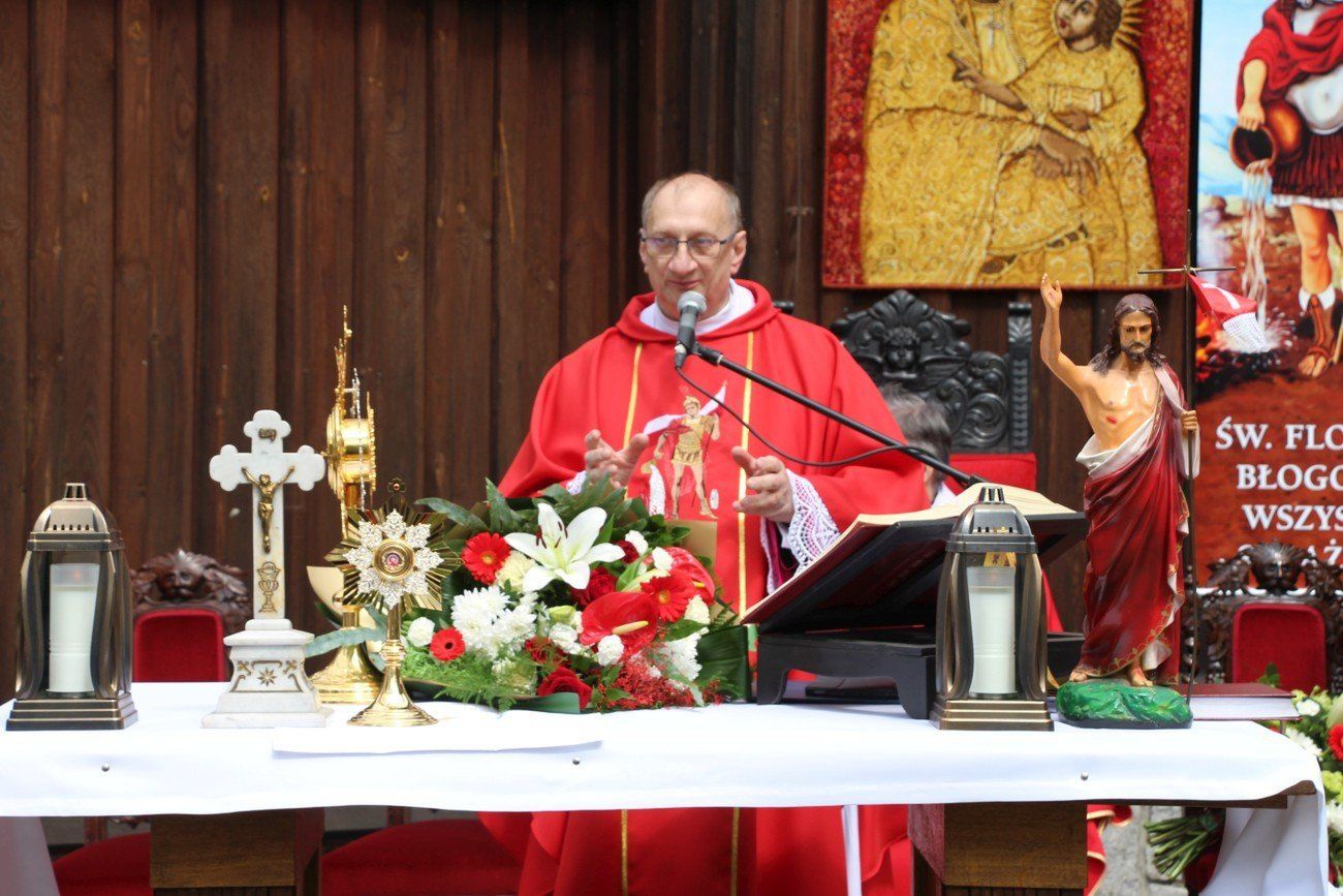 Ksiądz z Pleszewa apeluje do parafian! Rolnicy będą sprzedawać swoje plony po mszach świętych
