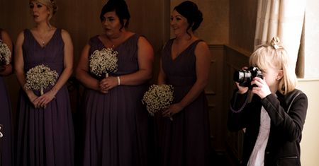 Oto 9-letnia dziewczynka, która jest świetnym fotografem ślubnym