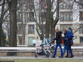 500+ to za mało. Ekspert sugeruje podwyższenie świadczenia do 800+