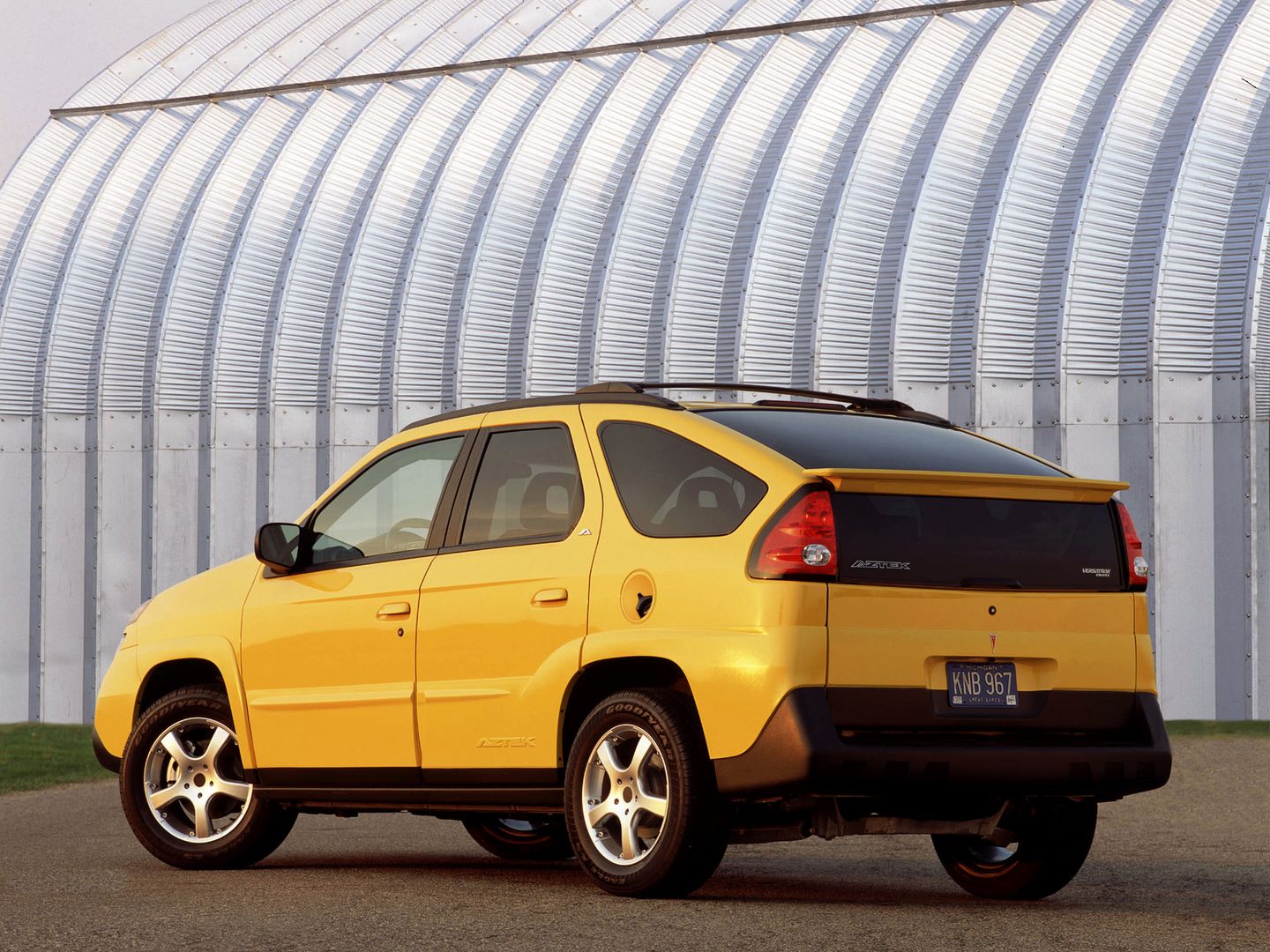 Bez wątpienia Pontiac Aztek jest jednym z najbrzydszych samochodów w historii