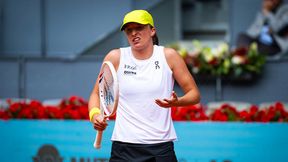 Po tym pytaniu Świątek zdębiała. "Ale w jakim sensie?"