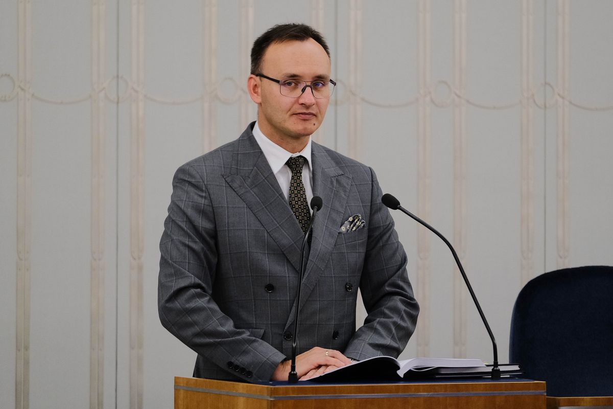 Rzecznik Praw Dziecka zwrócił się pisemnie do prezydenta Warszawy, Rafała Trzaskowskiego