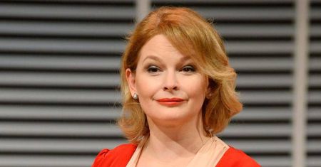 TYLKO NA PUDELKU. Dominika Ostałowska nie mogła liczyć na kokosy za pracę w "M jak miłość". Wiemy, ILE ZARABIAŁA. "A żyć z czegoś trzeba"