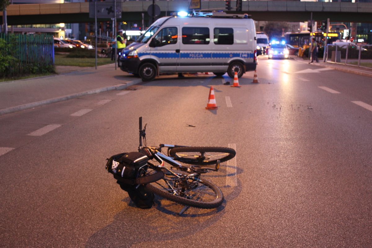 Tragiczny wypadek z udziałem rowerzystki. Nie miała szans