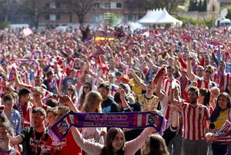 Finał Ligii Mistrzów. Do 120 tys. fanów piłki zjechało do Lizbony