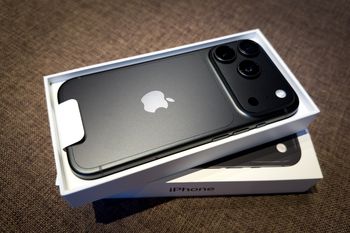 Apple oszczędza na pamięci? Drogi iPhone 18 Pro Max potrafi mocno zwolnić