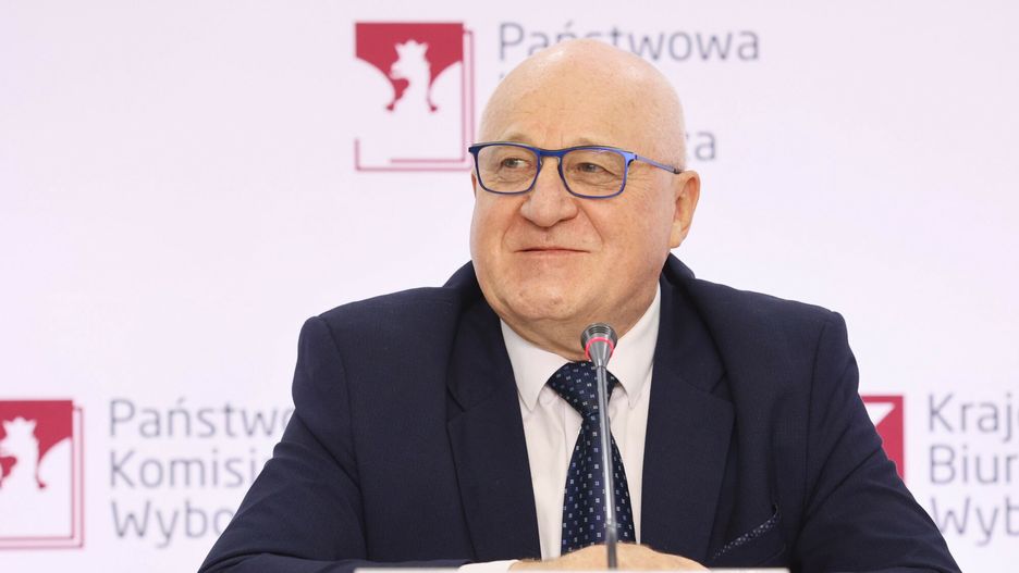 Wybory parlamentarne 2023 - konferencje PKW
Fot. Piotr Molecki/East News, Warszawa, 15.10.2023. Wybory parlamentarne 2023. Konferencja prasowa Panstwowej Komisji Wyborczej dotyczaca frekwencji wyborczej oraz przebiegowi glosowania w gmachu Kancelarii Prezydenta Rzeczypospolitej Polskiej.
N/z: Sylwester Marciniak
Piotr Molecki