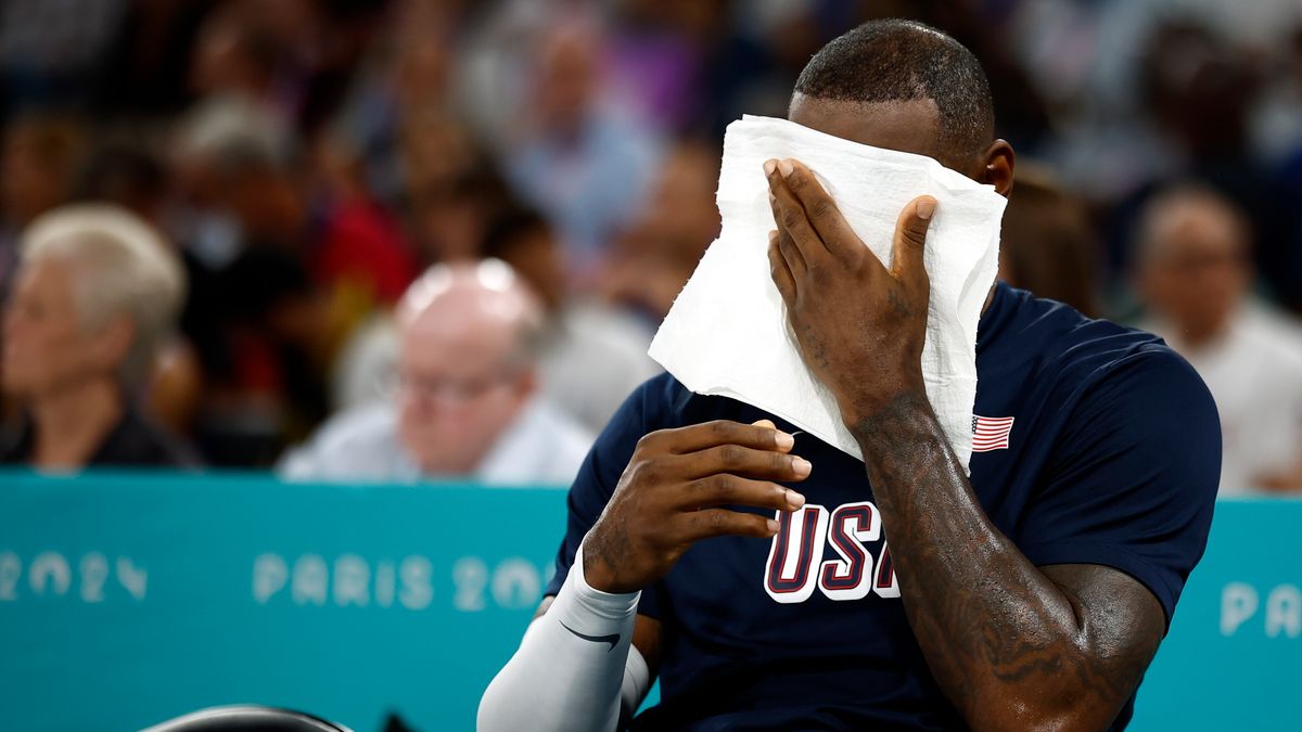 PAP/EPA / Yoan Valat / LeBron James