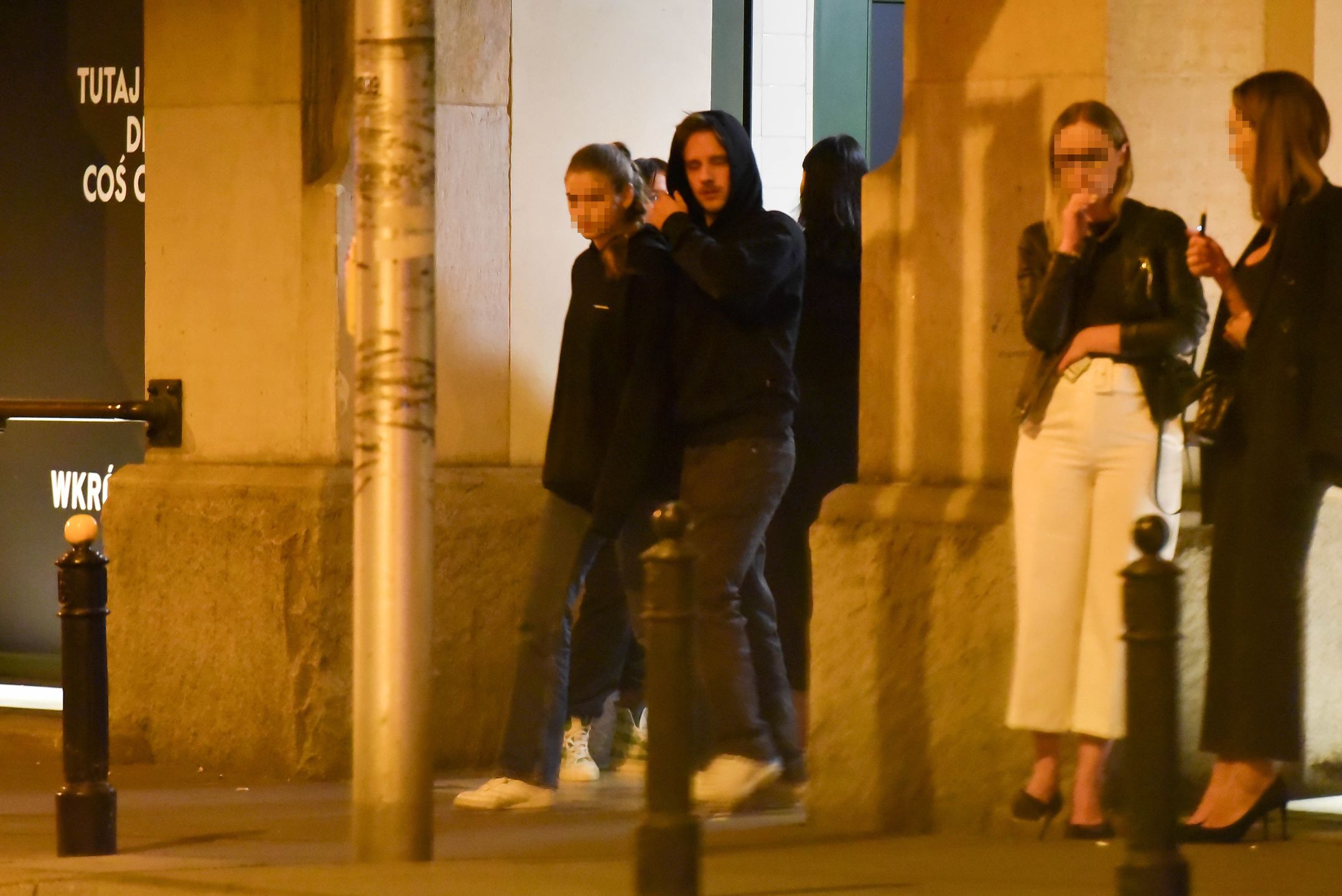 Maciej Musiał wymienia czułością TAJEMNICZĄ NIEZNAJOMĄ na romantycznej randce