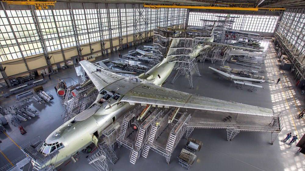 Naprawa samolotu Ił-76 w Rosji - zdjęcie poglądowe