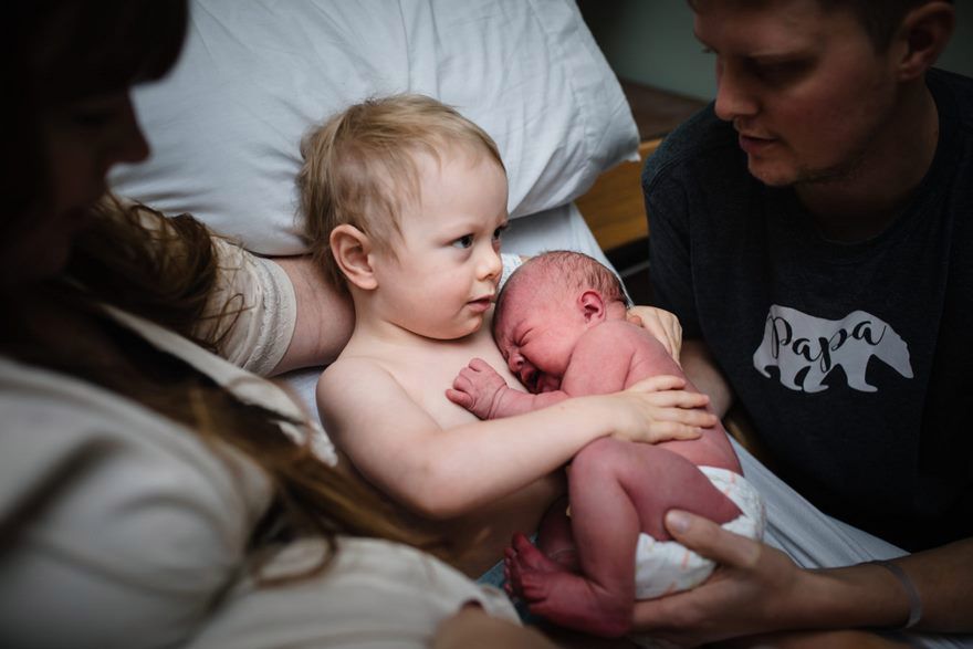 Tak rodzą kobiety. Niesamowite zdjęcia z porodów, które zebrano i wyróżniono w największym tego typu konkursie fotograficznym na świecie 2