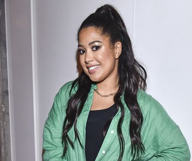 Patrycja Kazadi miała na sobie tylko mokry strój kąpielowy. Dekolt robi wrażenie