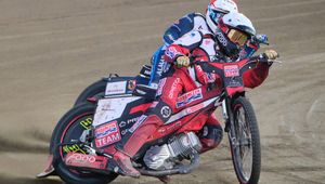 Żużel. Sensacyjnie typy znanego działacza. Polonia popełniła błąd i znowu nie awansuje?!