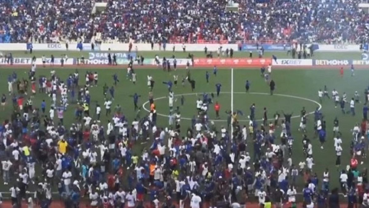 Twitter / The Touchline X / Na zdjęciu: Euforia kibiców po meczu Wysp Zielonego Przylądka.