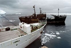Pożar na statku wielorybniczym na Antarktyce