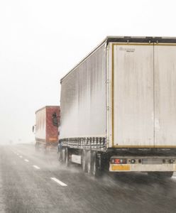 Tragiczna interwencja. Kierowca ciężarówki nie żyje, policjant ranny