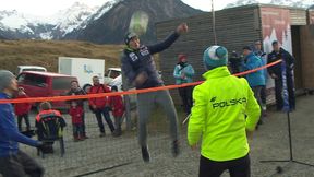 Dowcipy i siatkonoga. Stoch i spółka tuż przed TCS