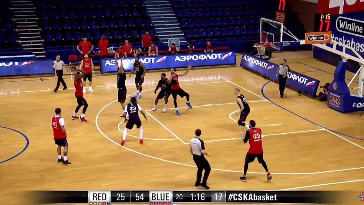 YouTube / CSKA wciąż trenuje. Mistrzowie Euroligi rozegrali wewnętrzny sparing