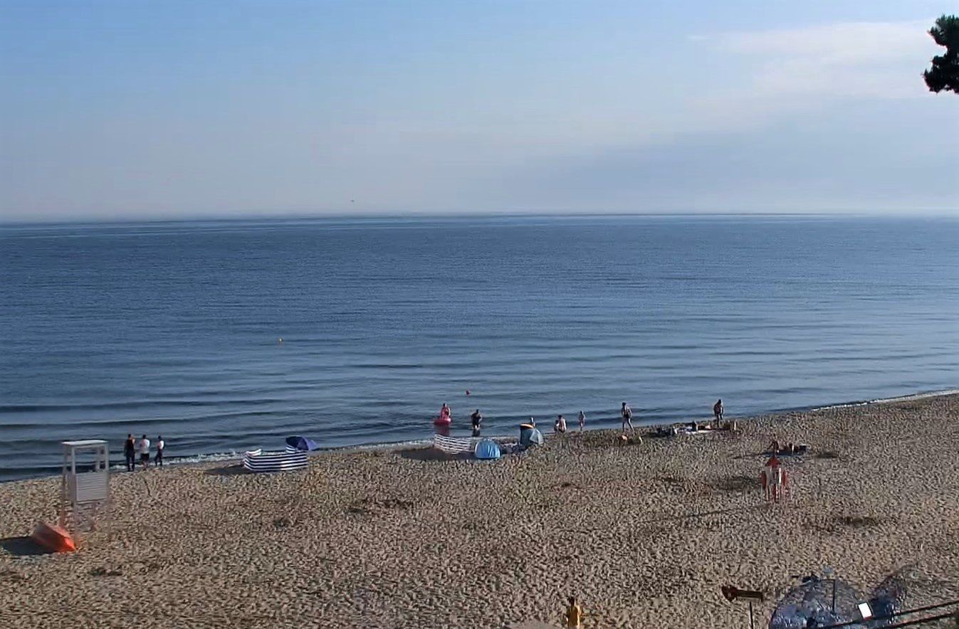 Była godz. 7:30 Kamera zarejestrowała plażę w Stegnie