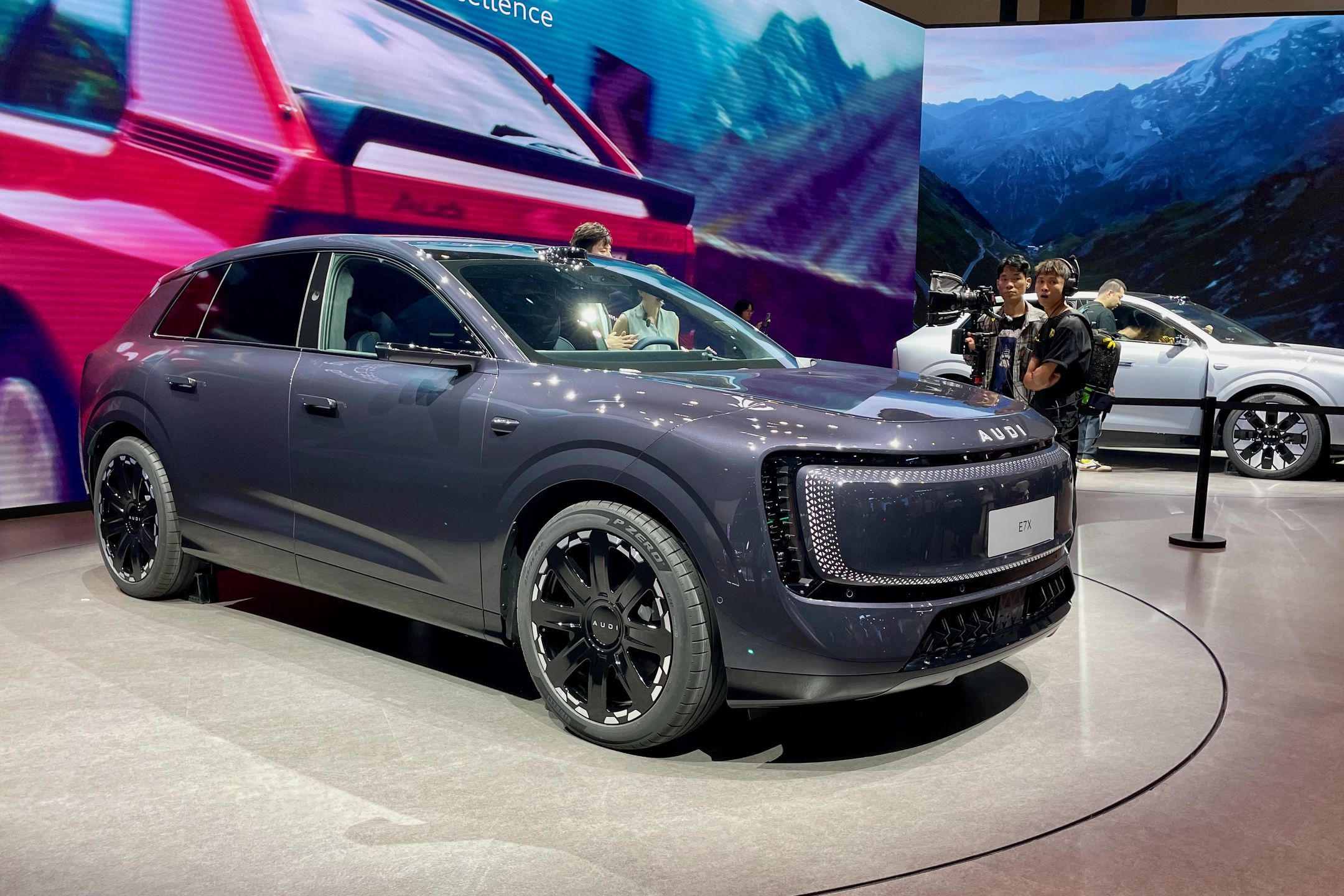 AUDI E7X