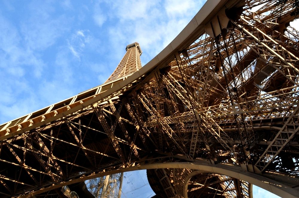Paryż - niezwykłe mieszkanie na szczycie Wieży Eiffla