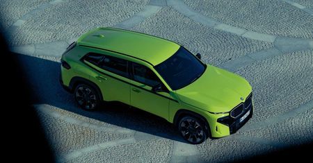 BMW XM 50e – bazowa wersja nowego SUV-a debiutuje po cichu