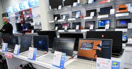 Widać, że pracujemy z domu. Sprzedaż ratalna laptopów wzrosła o 825 proc.