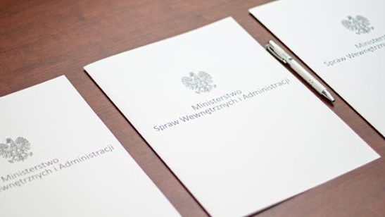 MSWiA zapowiada też prace nad rozwojem e-usług.