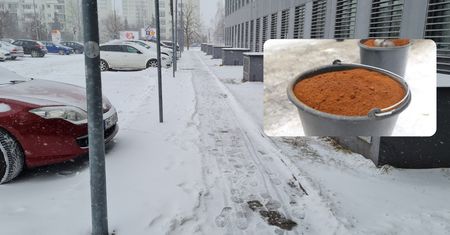 Warszawa. Eksperyment na Ursynowie. Na chodnikach fusy od kawy zamiast soli i piasku