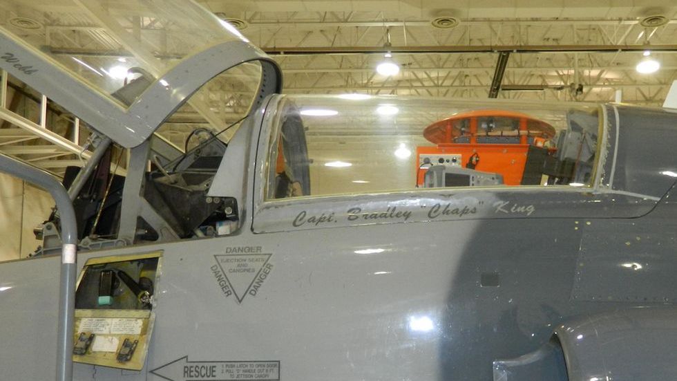 R2D2 w kabinie wojskowego samolotu. „Gwiezdne wojny” stają się rzeczywistością! 1