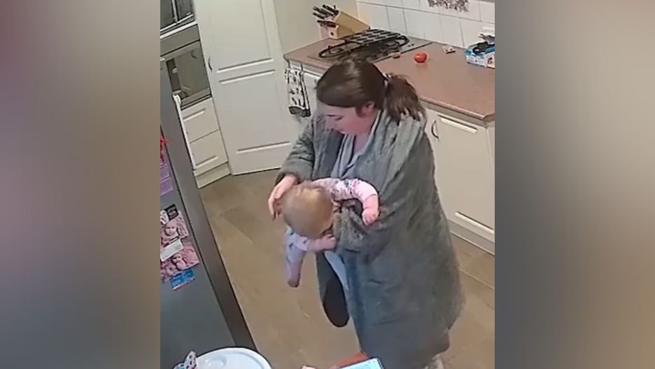 Co zrobić, gdy dziecko się zakrztusi?