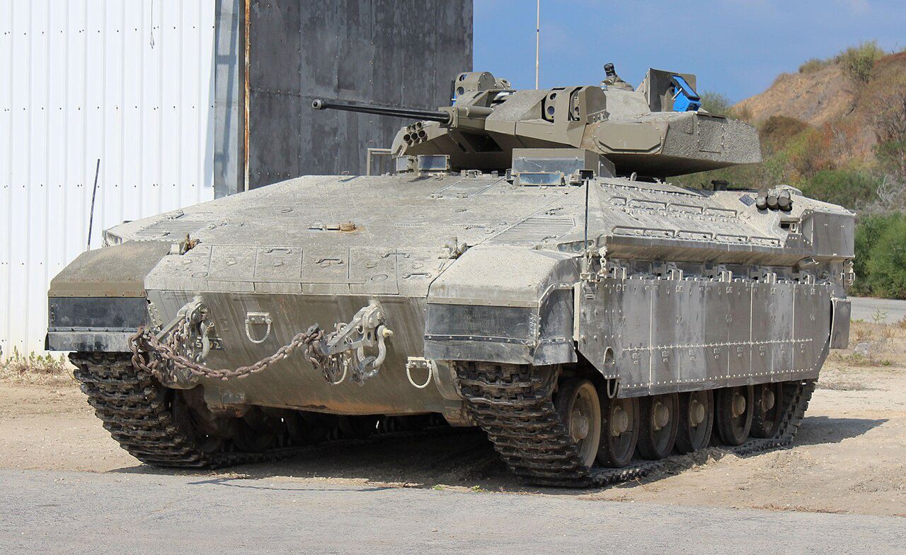 Ciężki bojowy wóz piechoty Ratel. Nowa propozycja Huty Stalowa Wola