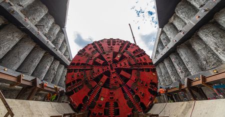 Ruszyła potężna maszyna. W Polsce powstaje wielki tunel