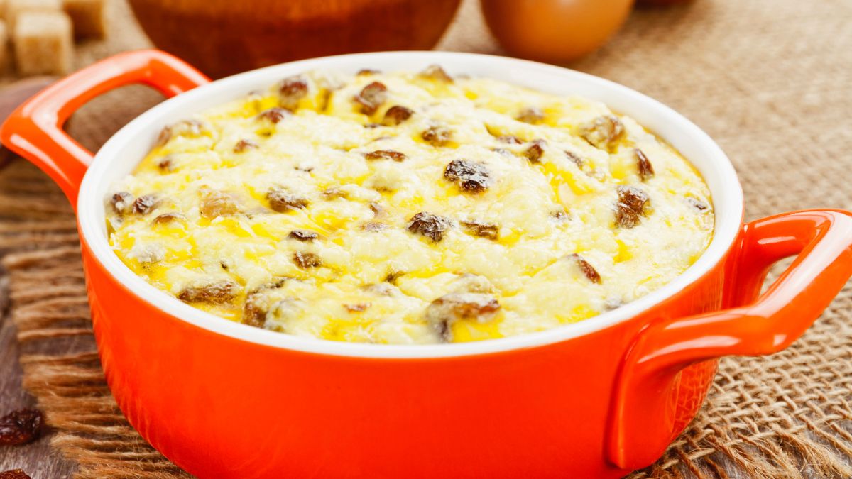 Zapiekanka z serka wiejskiego. Przekąska idealna!