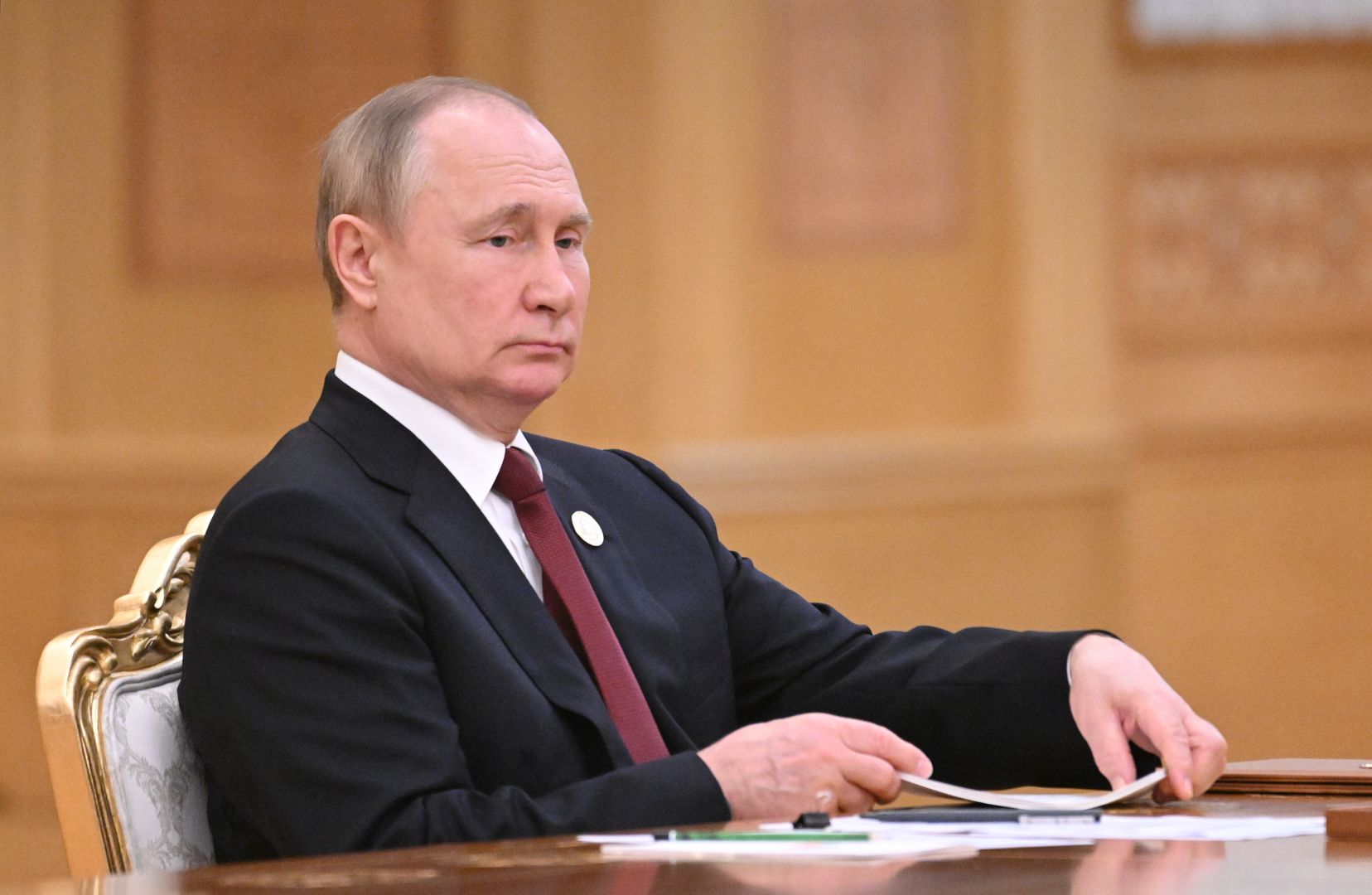 Pułkownik Striełkow kpi z Putina i jego generałów