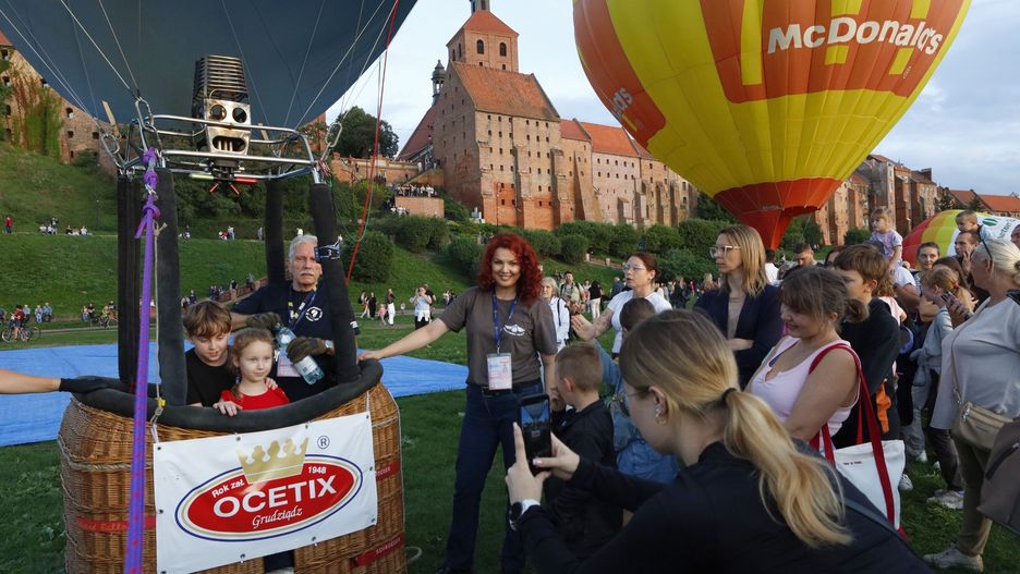 Fiesta balonowa na Błoniach nadwiślańskich w Grudziądzu