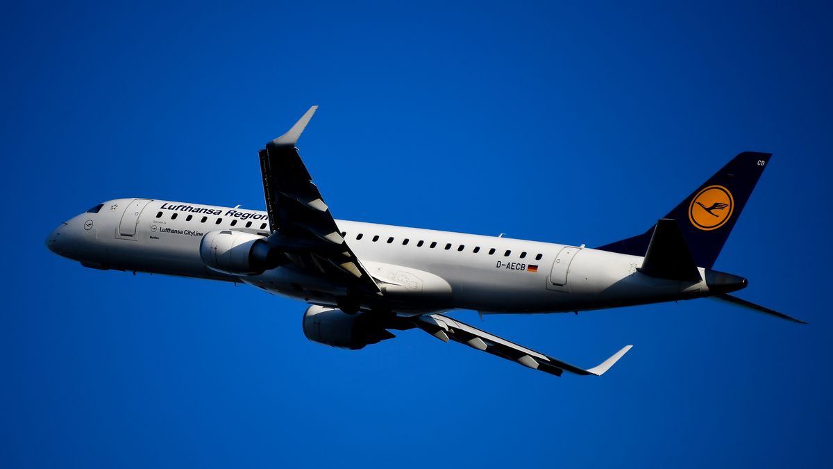 Okres pandemii dokucza największym przewoźnikom, na czele z niemiecką Lufthansą