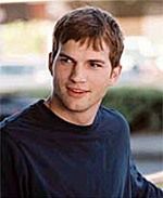 Ashton Kutcher w samej bieliźnie