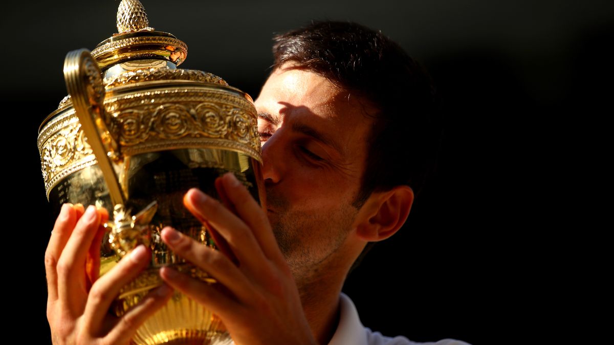 Getty Images / Clive Brunskill / Na zdjęciu: Novak Djoković, mistrz Wimbledonu 2018