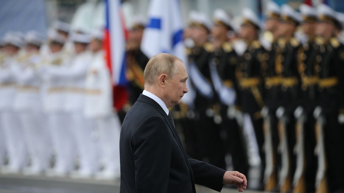 Władimir Putin na paradzie w Petersburgu - Fot. Contributor / Getty Images