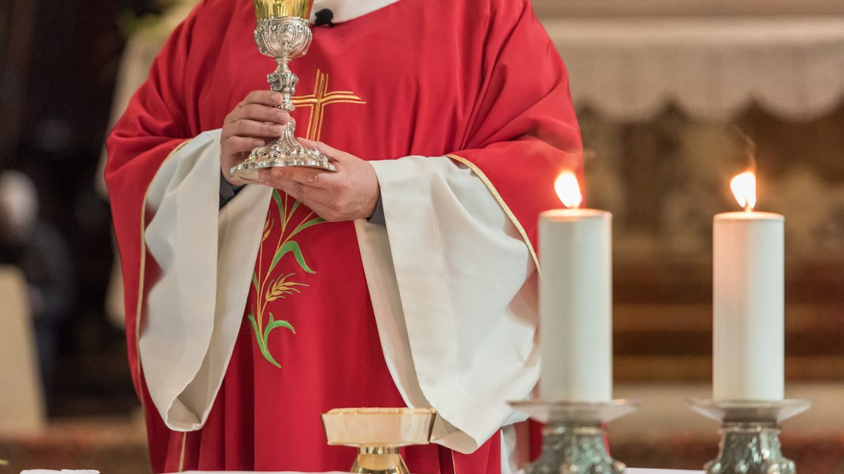 Księża we Francji wypłacą odszkodowania ofiarom pedofilii