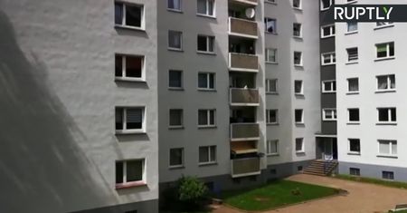Dwa bloki na kwarantannie w Niemczech po wykryciu indyjskiej odmiany koronawirusa.