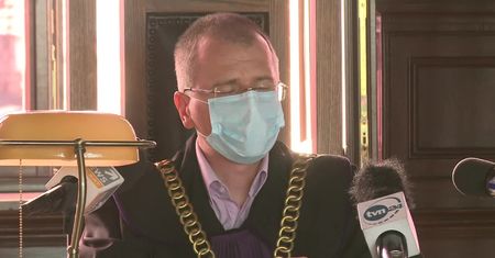 Mieli pomóc, zostawili w lesie. 36-latek zmarł, byli policjanci z wyrokami